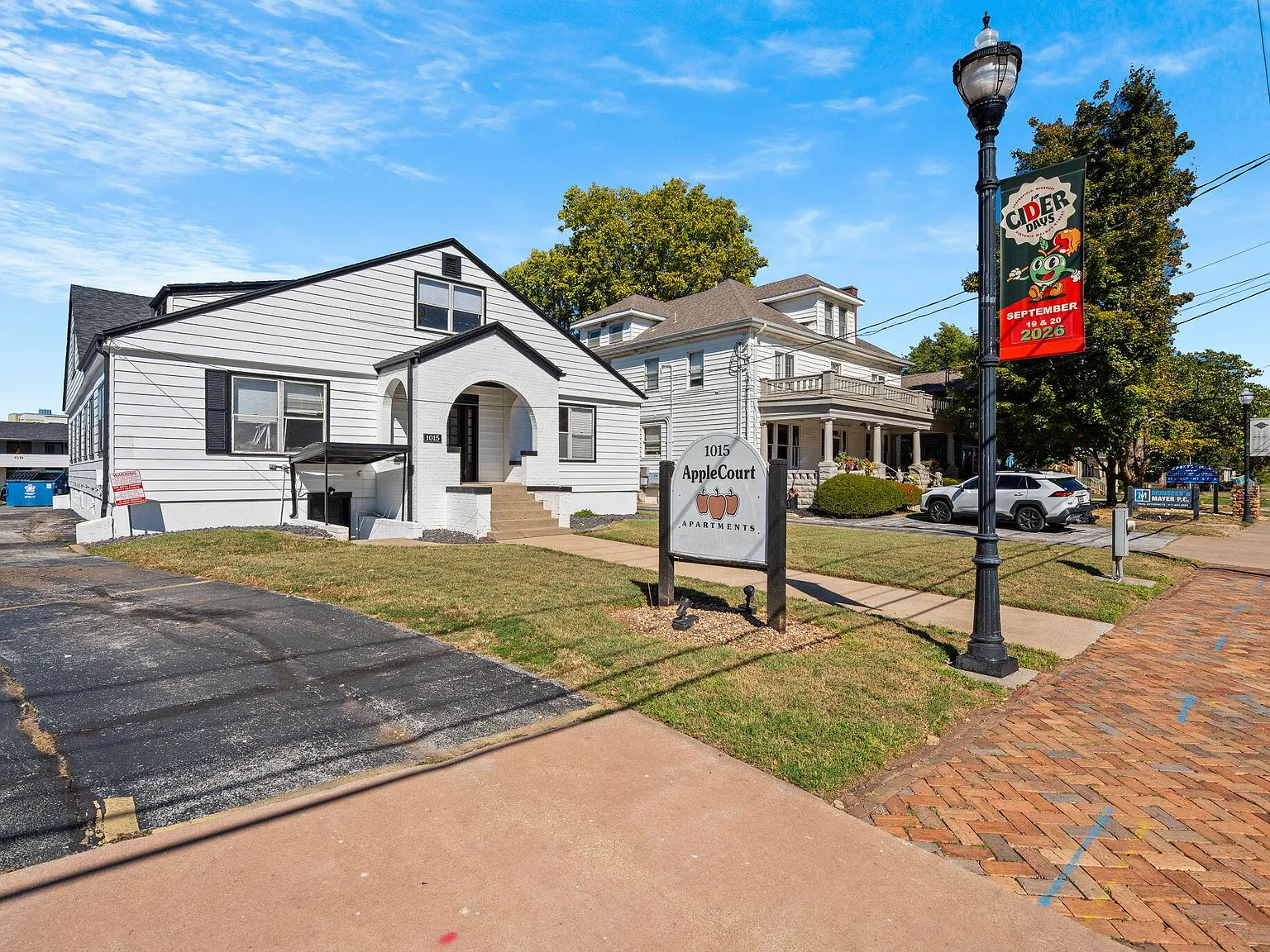 1 bed, 1.0 bath, 500 sqft, $899 — Photo 4