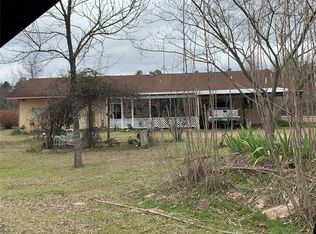 557 N 4250th Rd, Hugo, OK 74743