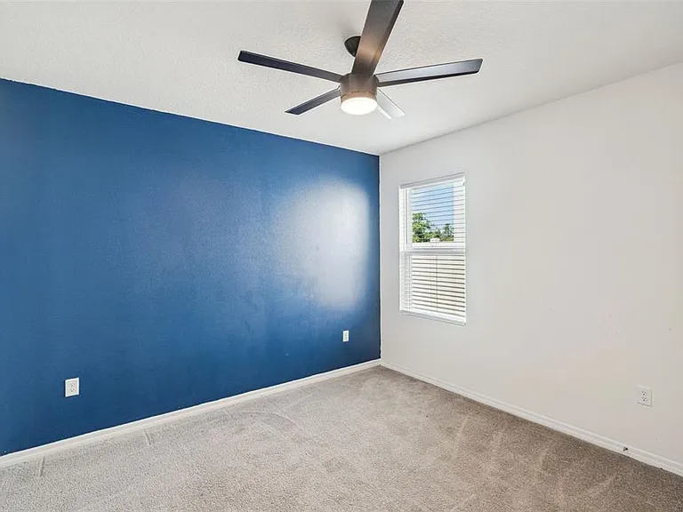 544 Park Place Blvd — Photo 15