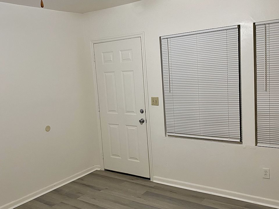 1st image of 8620 Bennett Ave #8622