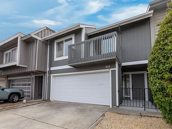 4th image of 3925 Savannah Ct