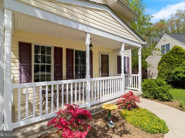 23223 Sassafras Ln, California, MD 20619