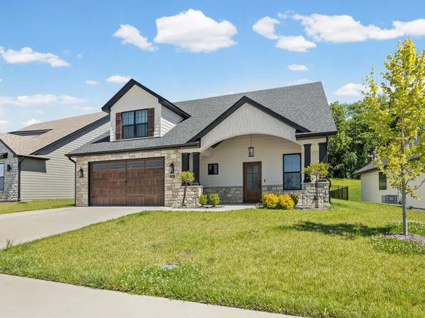 2701 Misty Flower Dr, Columbia, MO 65203