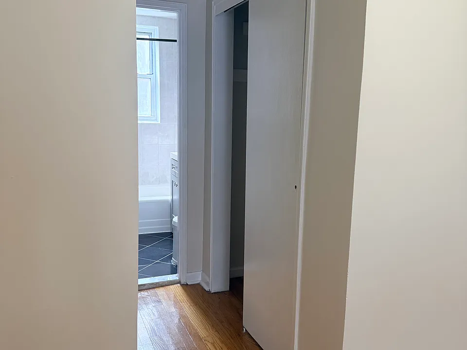 2385 Barker Ave #2K