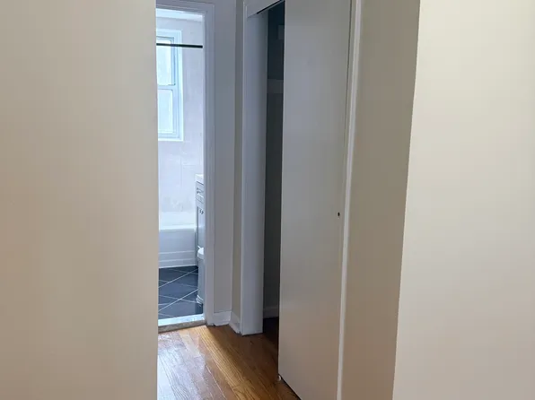 2385 Barker Ave APT 2K, Bronx, NY 10467