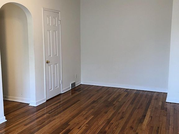 2nd image of 1011 King Ave APT C