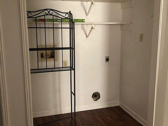 5th image of 311 Vieux Orleans Cir APT A