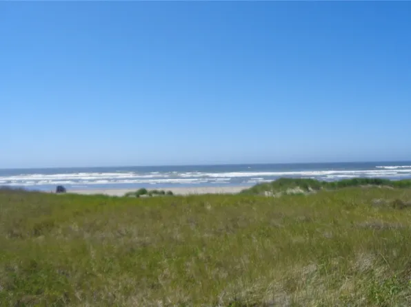 33615 G Street #2, Ocean Park, WA 98640