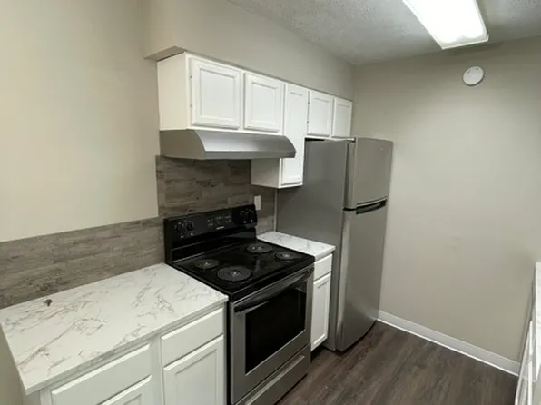 517 Hawley St #6, Marquette, MI 49855
