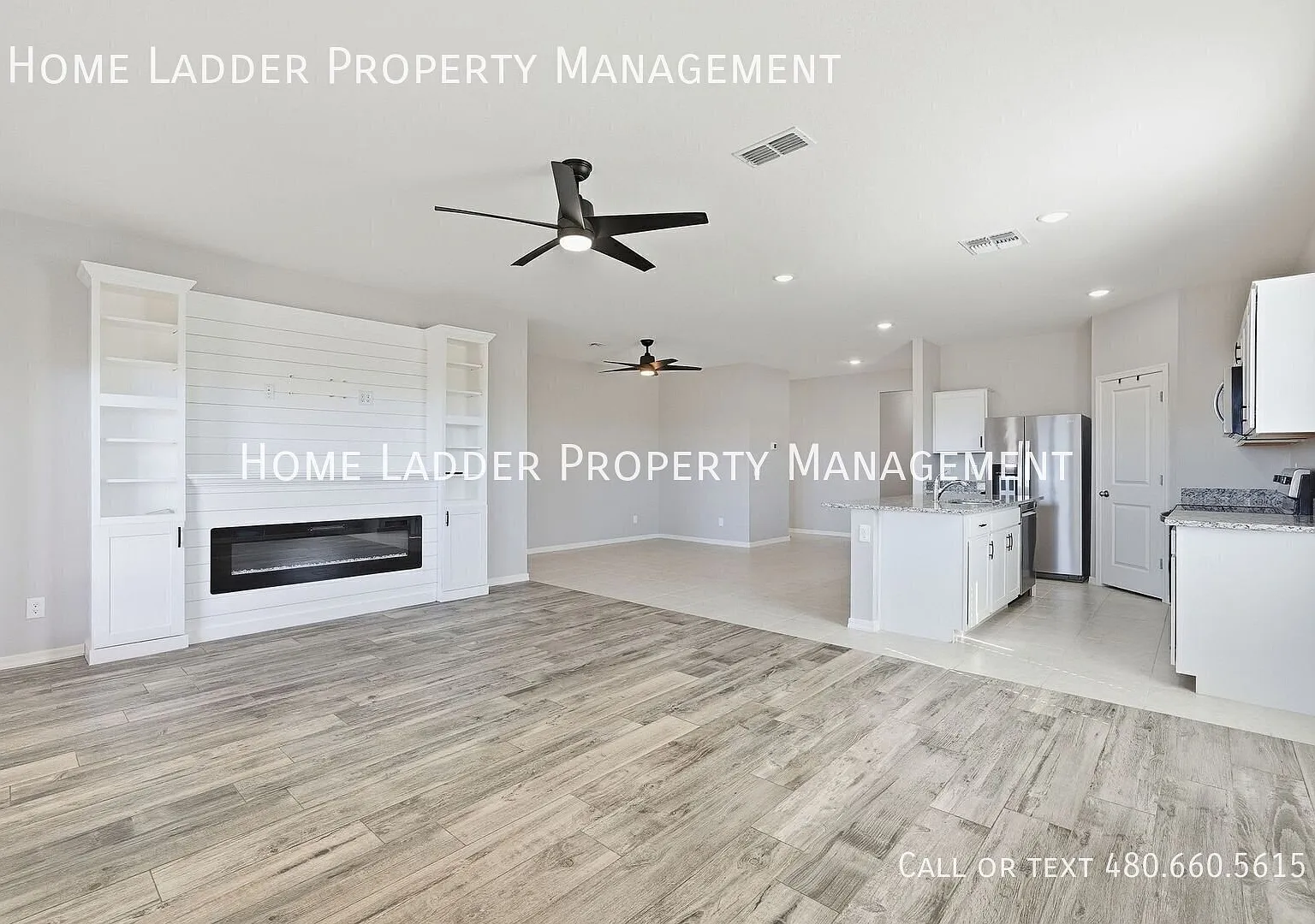 3 Bed Home with Spacious Yard & Cozy Fireplace! — Photo 4