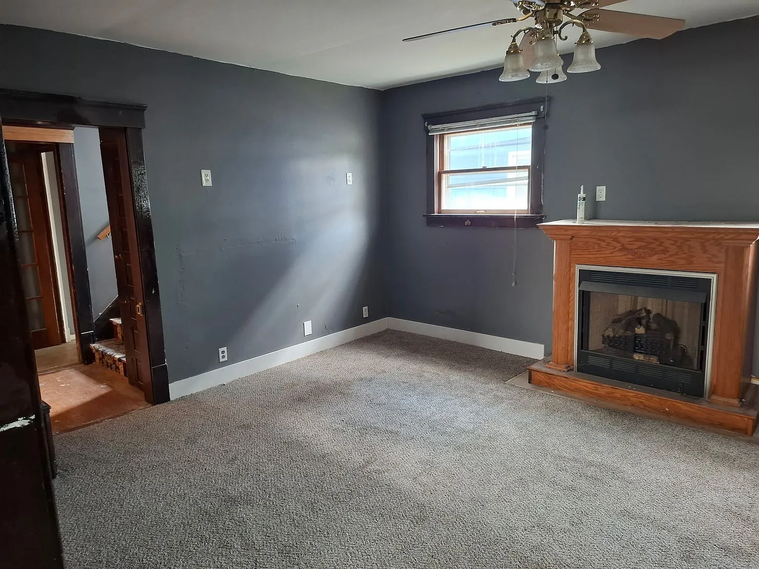 3 bed, 1.0 bath, $1,200 — Photo 3