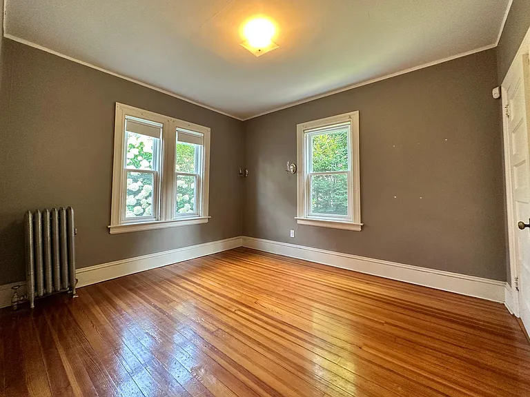 41 Irving Ave #1 — Photo 5