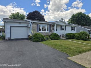 14 Parkview Dr, Plains, PA 18705
