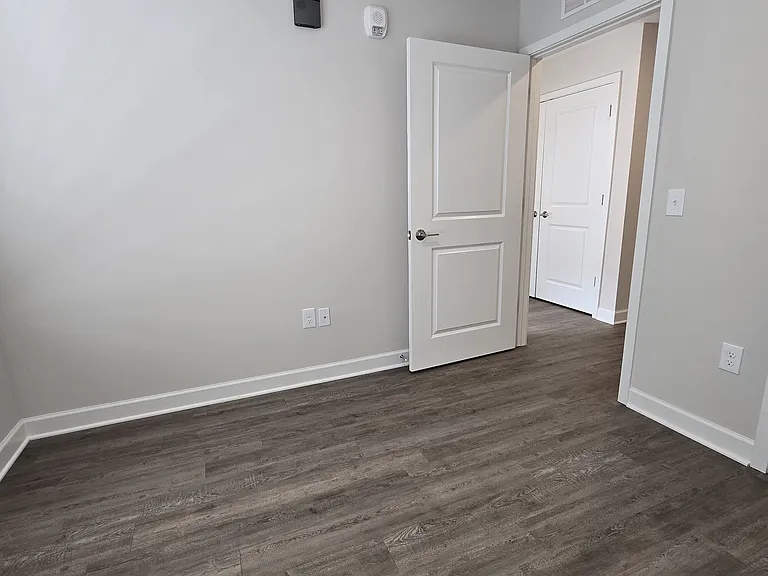 Amity Commons — Photo 14