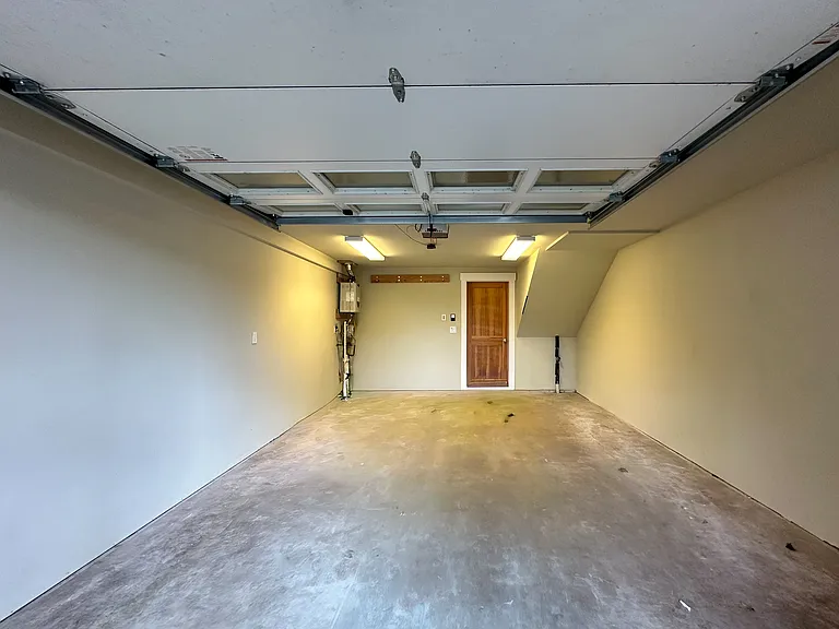 15 W Florentia St — Photo 26