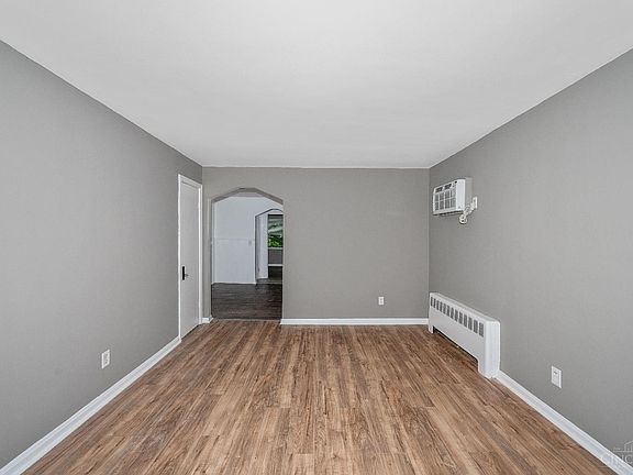 5th image of 3144 Queen City Ave