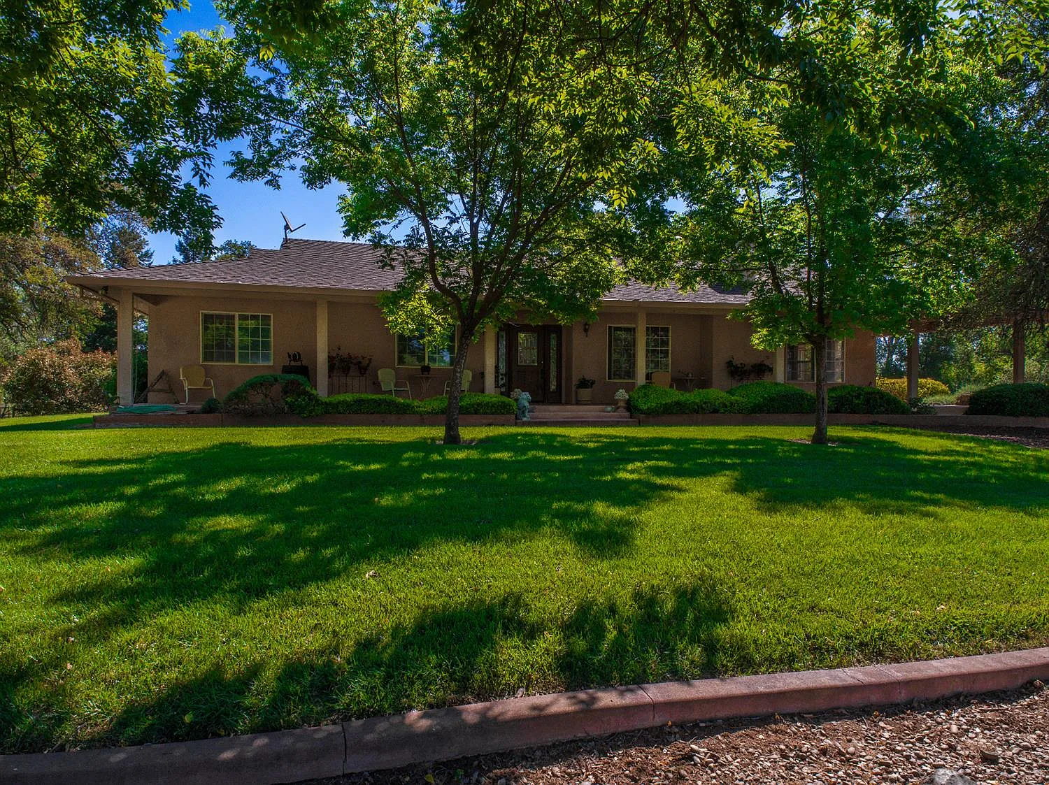 3180 Fickett Rd photo 1