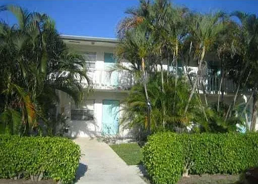 316 SE 1st St #3