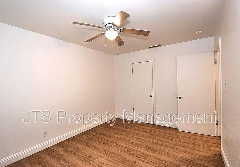 5302 Gordon Dr — Photo 42