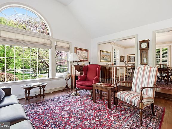 5th image of 53 Woodard Ct