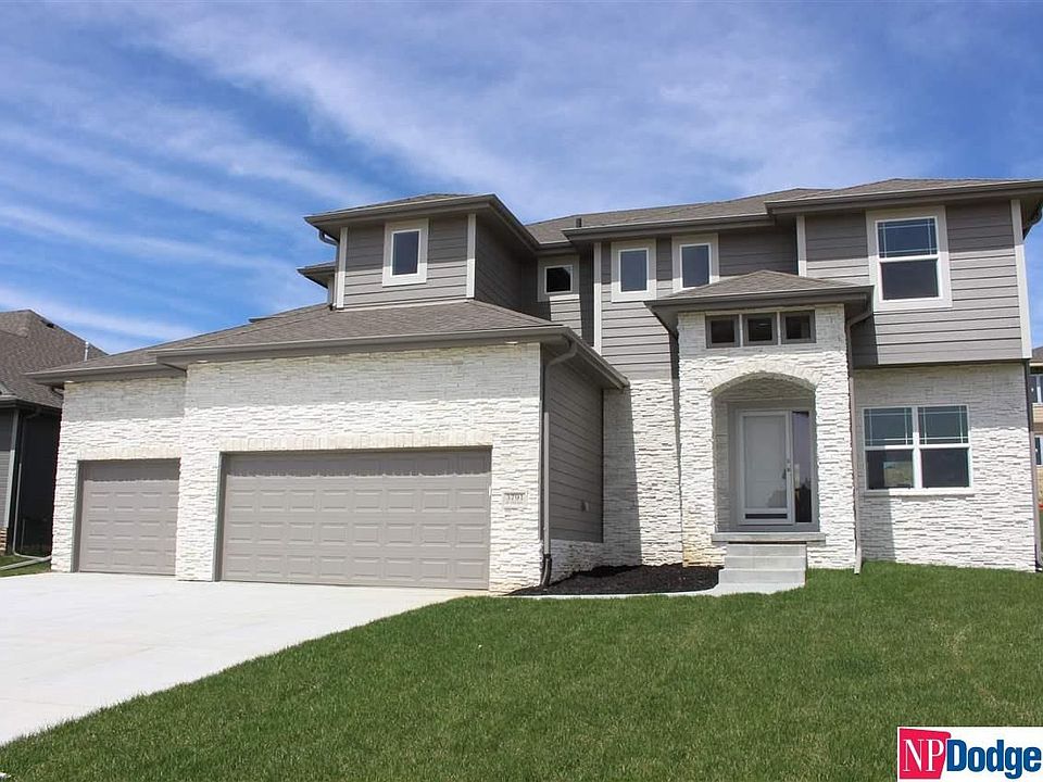 1st image of 3791 N 192nd Ave