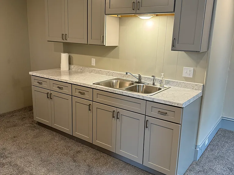 303 N Main St — Photo 1