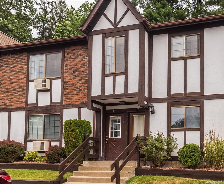 24 Brittany Drive, Middletown, NY 10940 Zillow