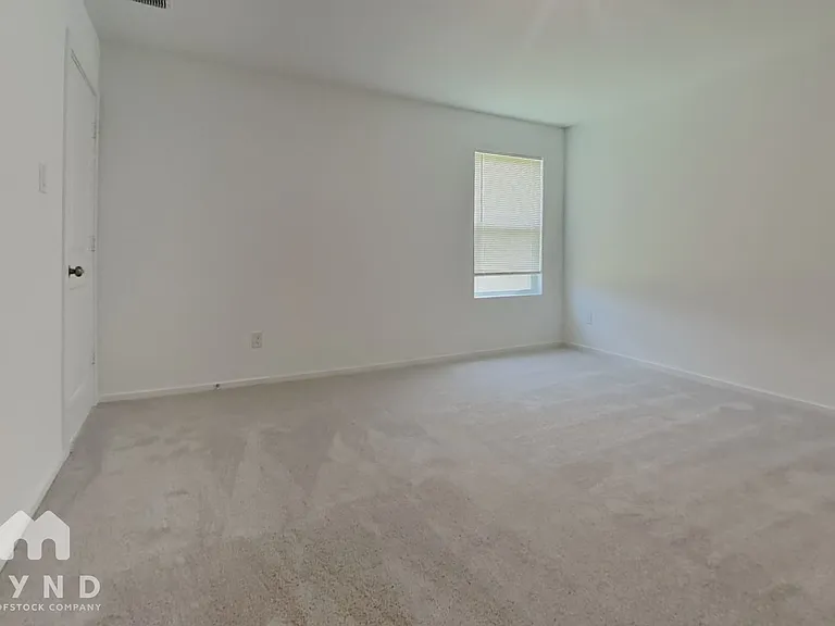 944 Capracotta Dr — Photo 4