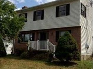 920 Jefferson Ave, Charles Town, WV