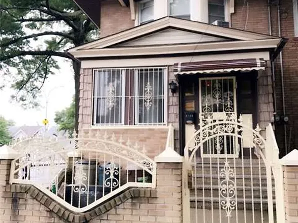 9166 96th St, Woodhaven, NY 11421