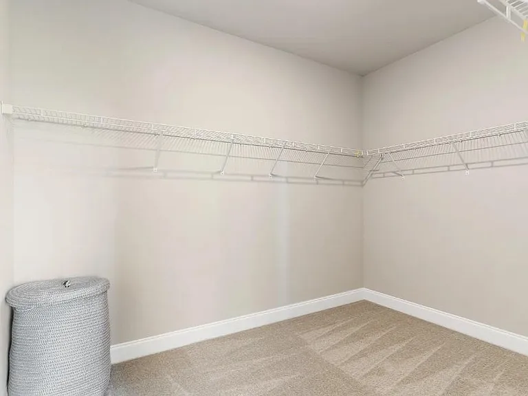 1905 Manor Pointe Dr — Photo 24