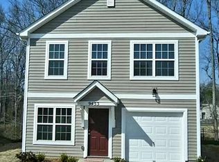 9433 Macquarie Ln, Charlotte, NC 28227