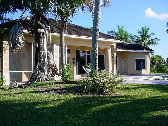 2nd image of 10540 El Caballo Ct