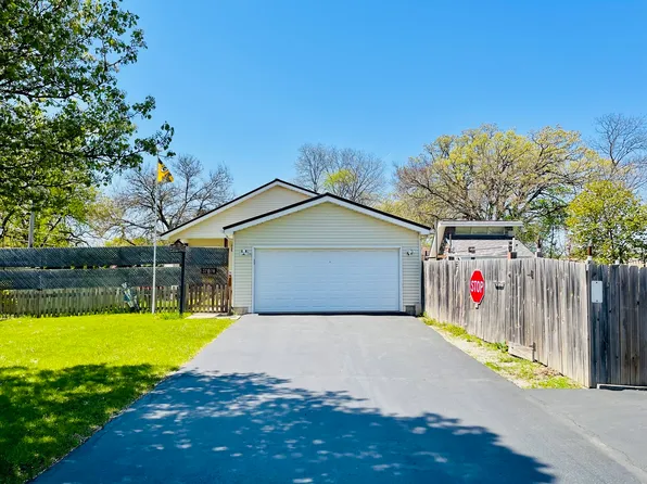 37078 N Helen Dr, Lake Villa, IL 60046