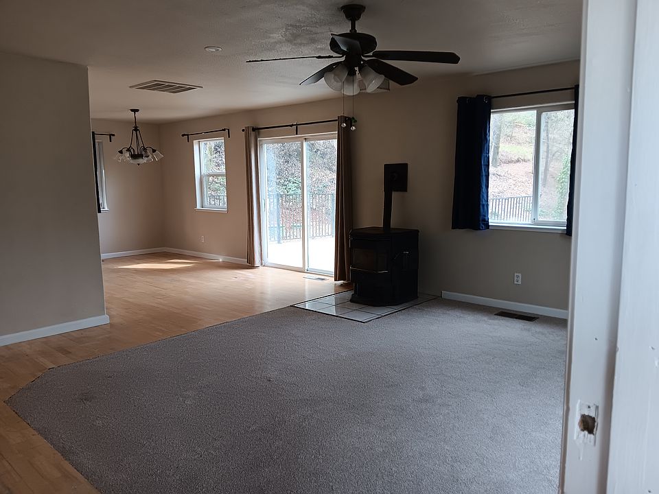 2nd image of 10510 Mount Vernon Rd