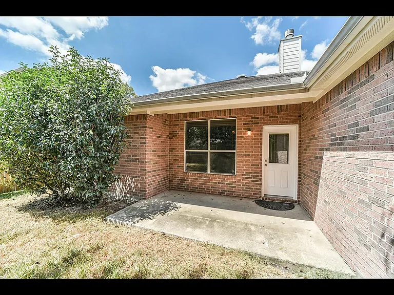 22868 Lantern Hills Dr — Photo 22