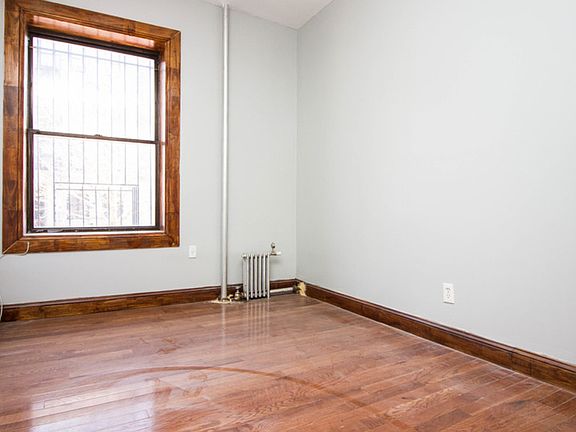4th image of 1610 Bedford Ave APT 2B