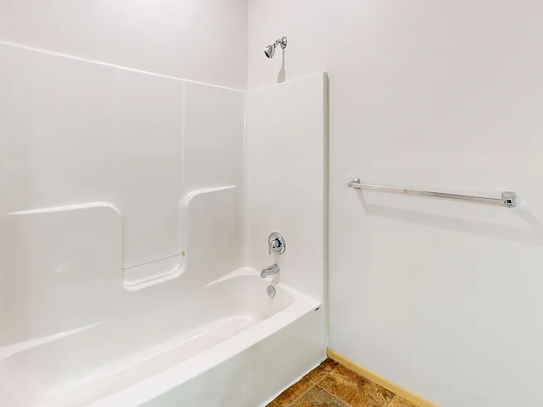 Cascades Apartments — Photo 12