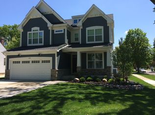 158 E Hale St, Elmhurst, IL 60126