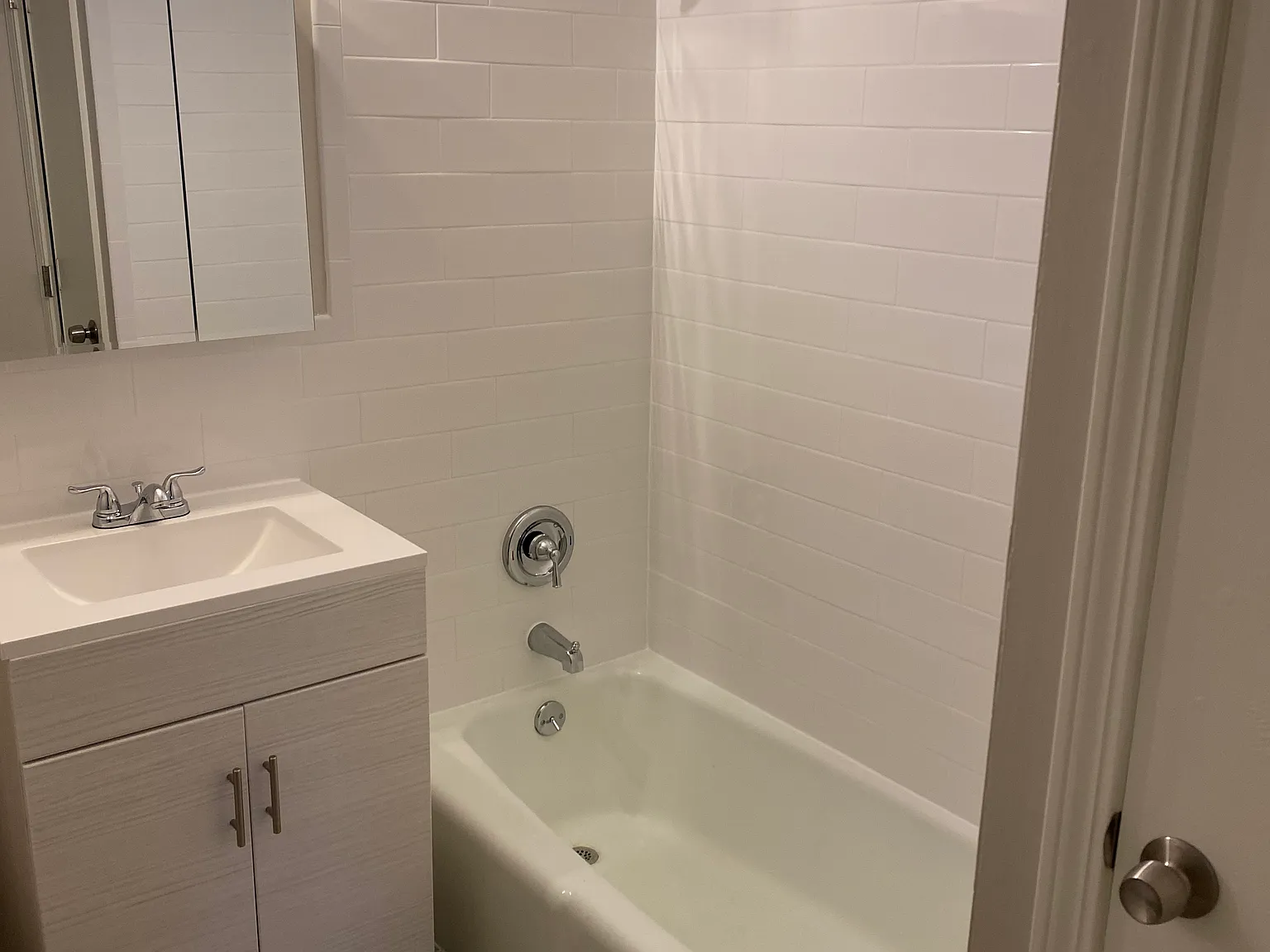 Burritt Apartments — Photo 3