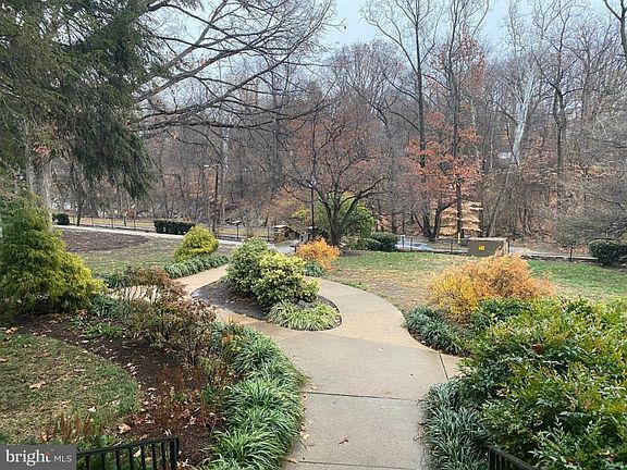 3rd image of 822 S Arlington Mill Dr #2-303
