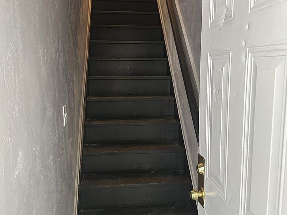 4th image of 11818 Imperial Ave