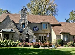 8459 S 68th St, Franklin, WI 53132