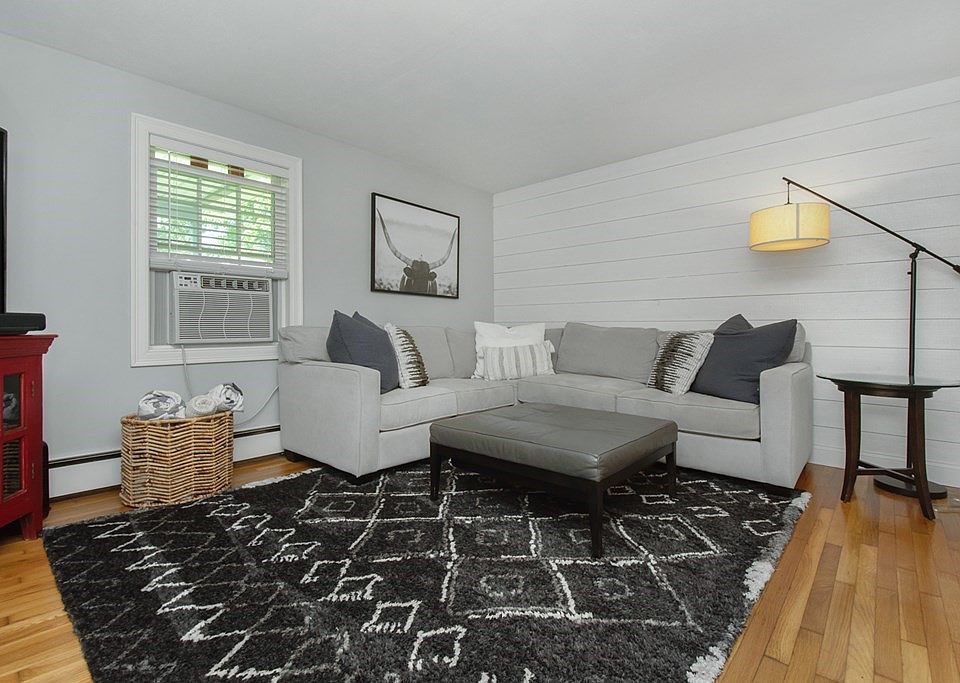 351 Boston Rd, Sutton, MA 01590 Zillow