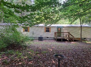 9917 Friendship Rd, North, VA 23128