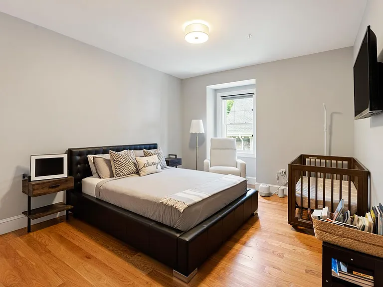 23 Bowdoin Ave #5 — Photo 10