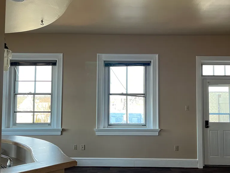1 W Main St #6 — Photo 10