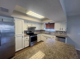 935 Country Club Dr, Kingman, AZ 86401