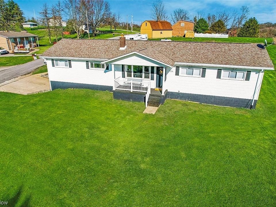 1st image of 224 Kings Dr