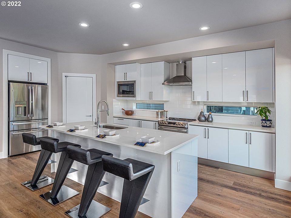 3946 SE 76th Ave, Hillsboro, OR 97123 | Zillow